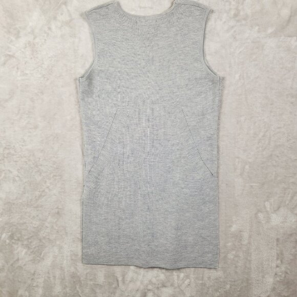 TAHARI Extra Fine Merino wool Long sleeveless sweater with slits Gray, size M - Picture 4 of 10